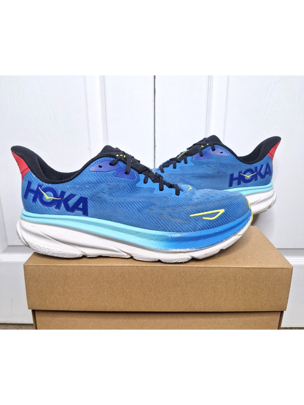 Hoka One One Clifton 9 Virtual Blue Cerise size 14 Men's
